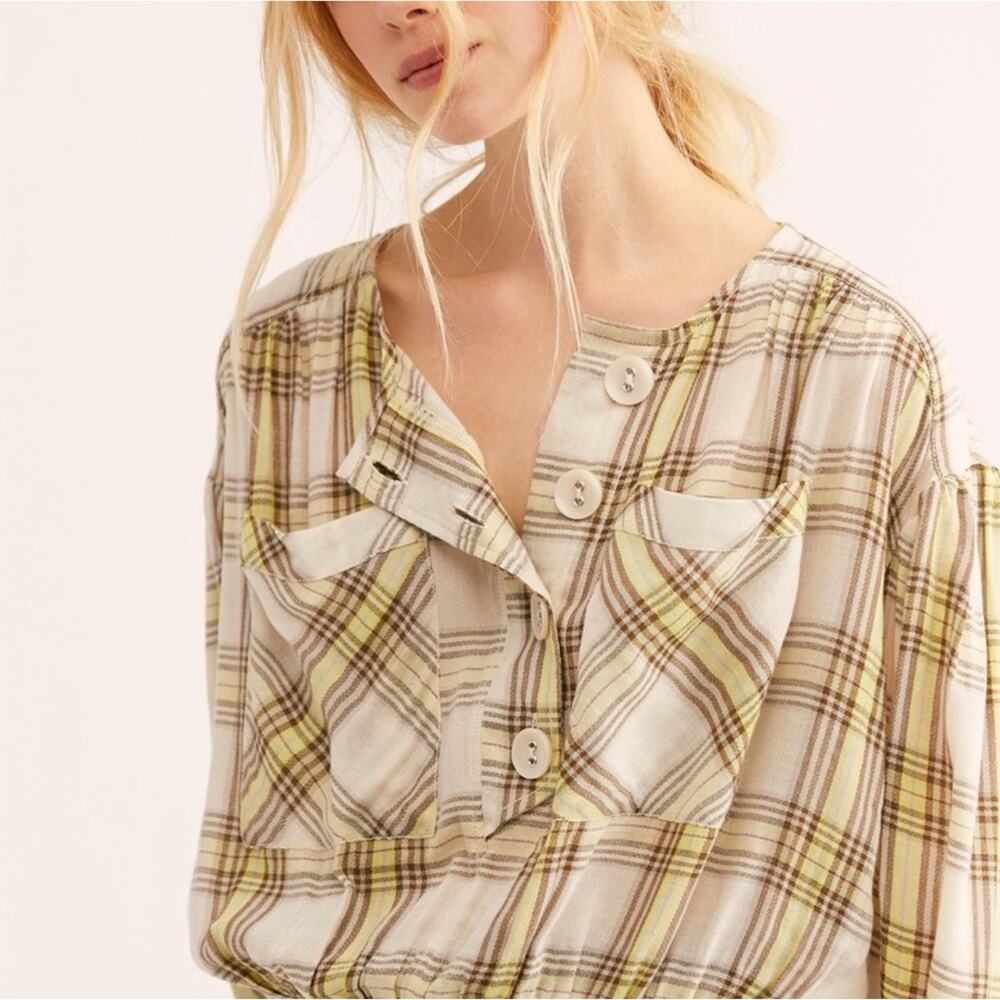 Free People It’s The Good Life Plaid Top Button Front Crop Blouse Size Medium